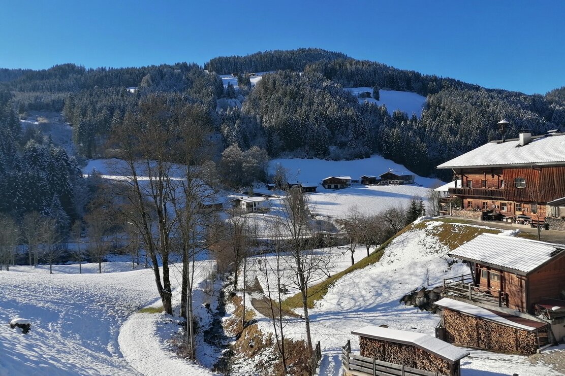 Wildschönau Auffach Weg des Vertrauens Höfe.jpg