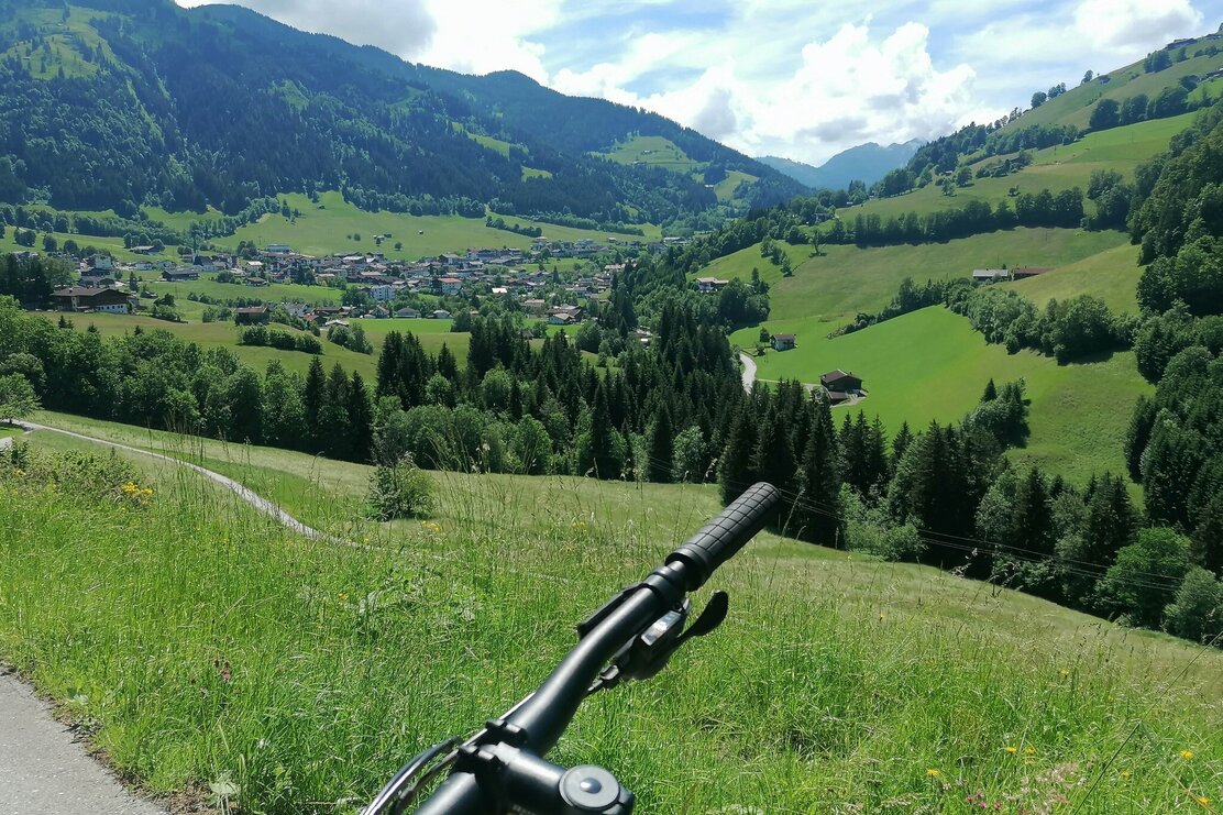 Niederau Möslalm Aussicht Niederau Wildschönau Tourismus GeWi.jpg