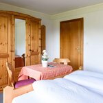 Photo of Family room, shower, toilet, balcony